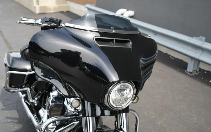 2017 Harley-Davidson FLHXS - Street Glide Special