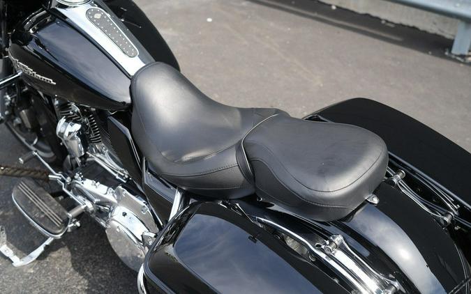 2017 Harley-Davidson FLHXS - Street Glide Special