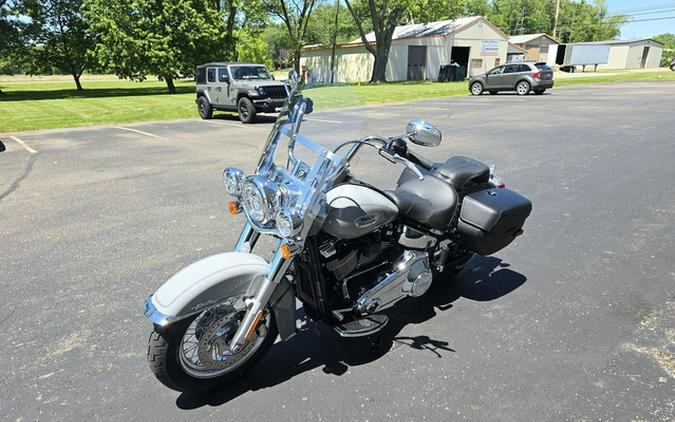 2024 Harley-Davidson Softail FLHCS - Heritage Classic