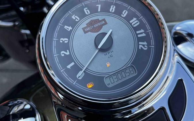 2016 Harley-Davidson® FLSTC - Heritage Softail® Classic
