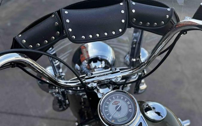 2016 Harley-Davidson® FLSTC - Heritage Softail® Classic