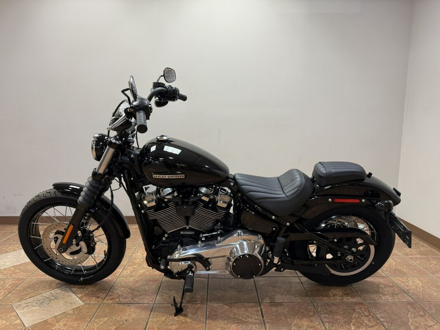 2025 FXBB Street Bob®