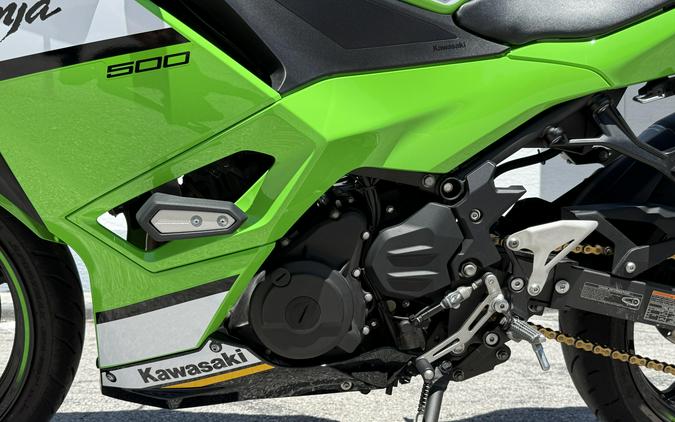 2025 Kawasaki Ninja 500 KRT Edition SE ABS