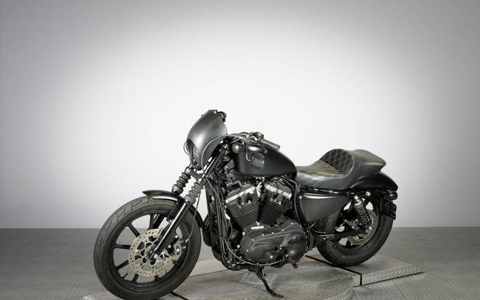 2022 Harley-Davidson Iron 883 XL883N