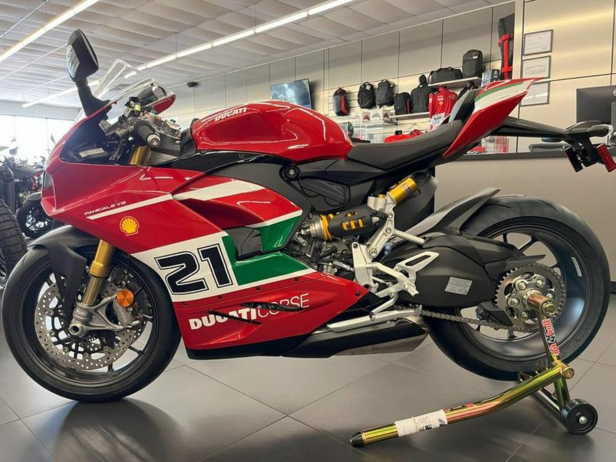 2025 Ducati Panigale V2 Bayliss 1st Championship Livery