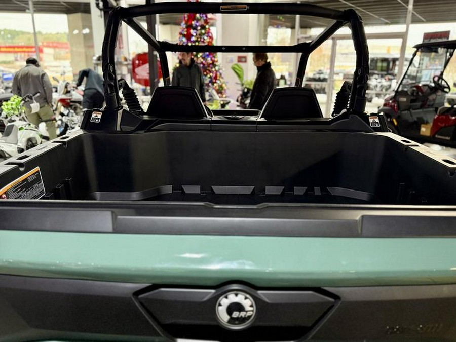 2026 Can-Am® Commander DPS 700