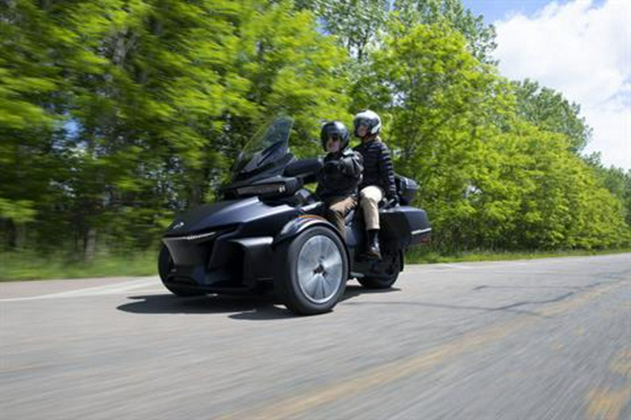 2022 Can-Am Spyder RT Sea-to-Sky