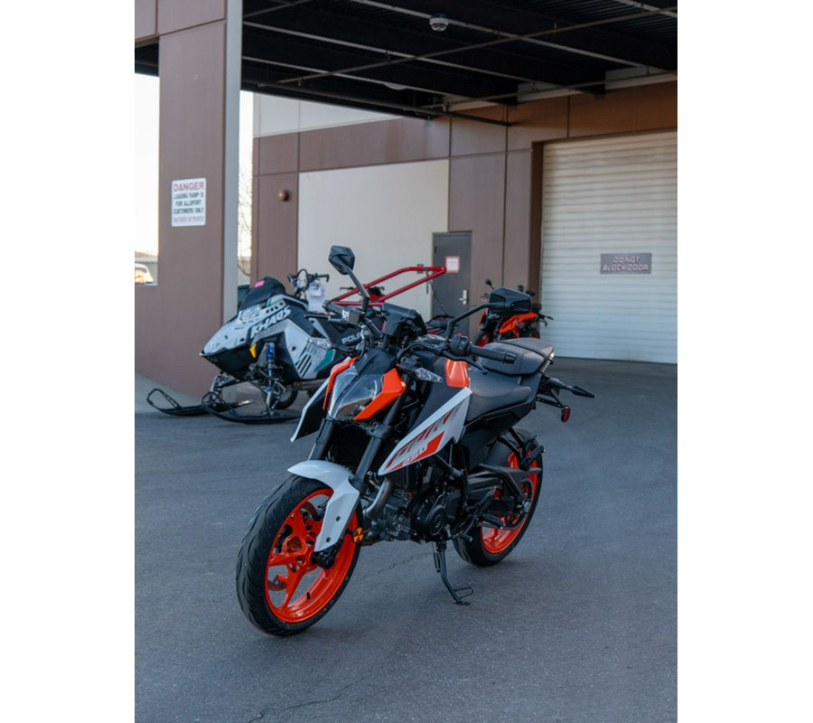 2024 KTM Duke 250