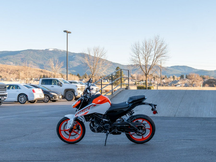 2024 KTM Duke 250