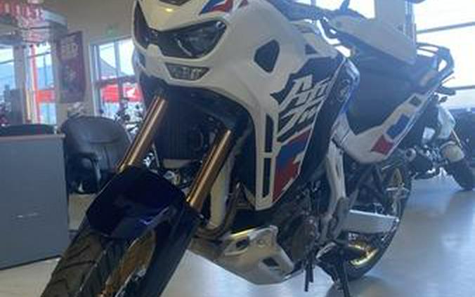 2024 Honda® Africa Twin Adventure Sports ES