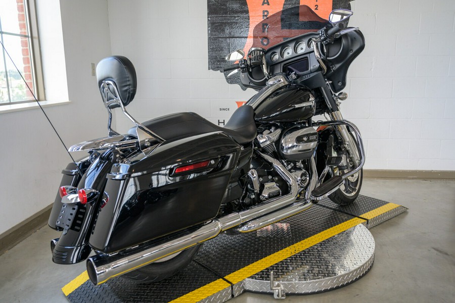 2019 Harley-Davidson Street Glide Grand American Touring FLHX