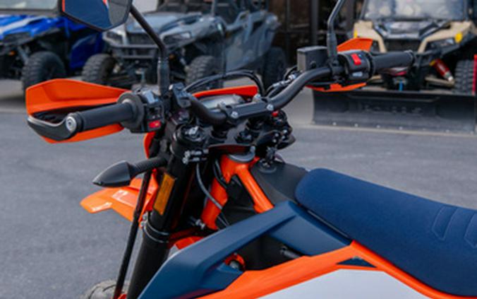 2024 KTM SMC 690 R