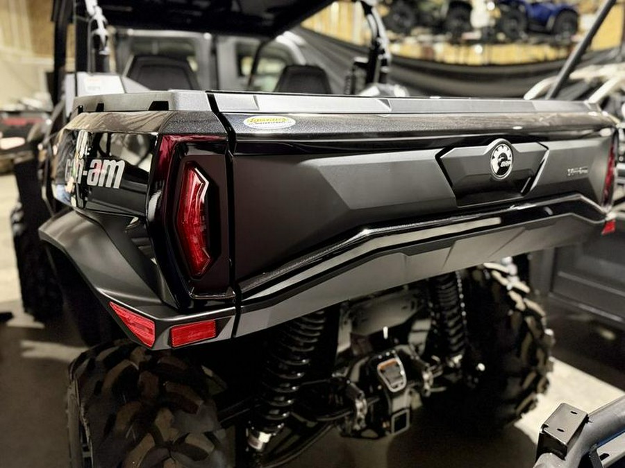 2026 Can-Am® Commander XT 700