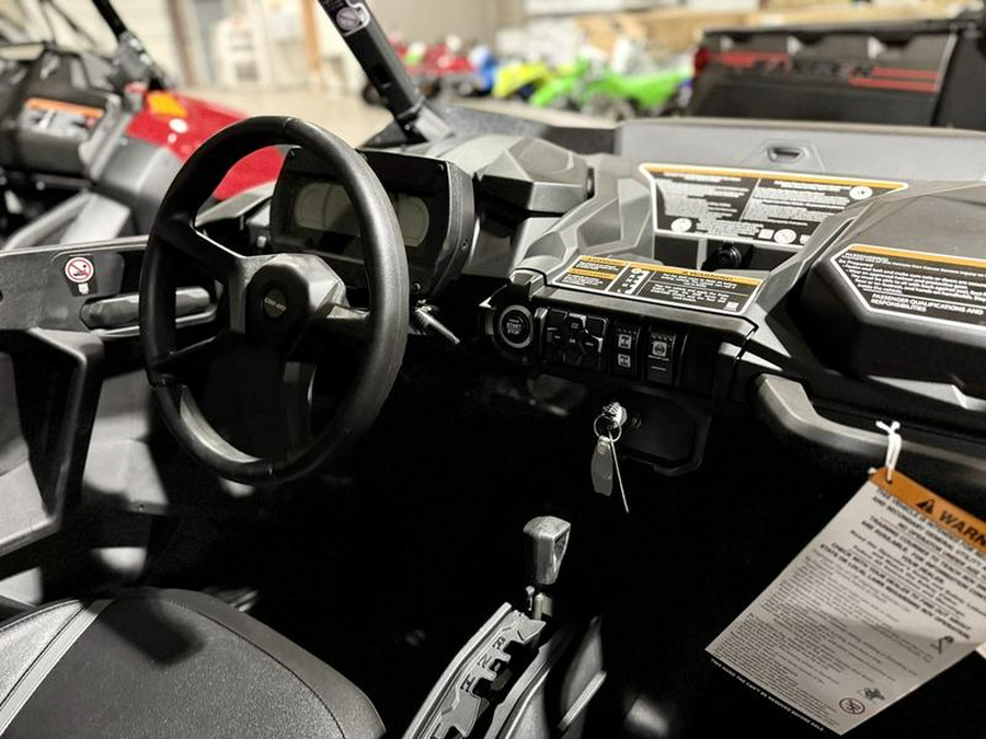 2026 Can-Am® Commander XT 700