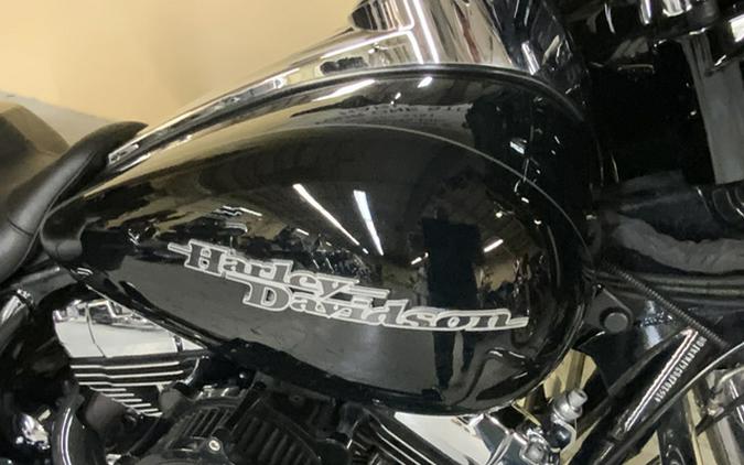 2016 Harley-Davidson FLHXS Street Glide Special