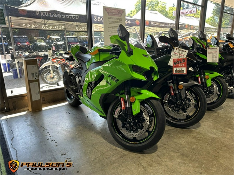 2023 Kawasaki Ninja® ZXT-10RR Base