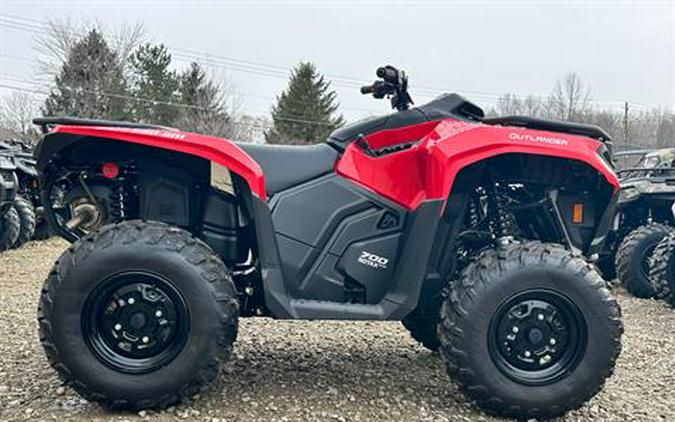 2024 Can-Am Outlander 700