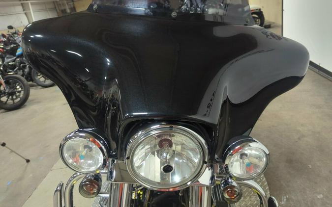 2013 Harley-Davidson® Street Glide® Midnight Blue