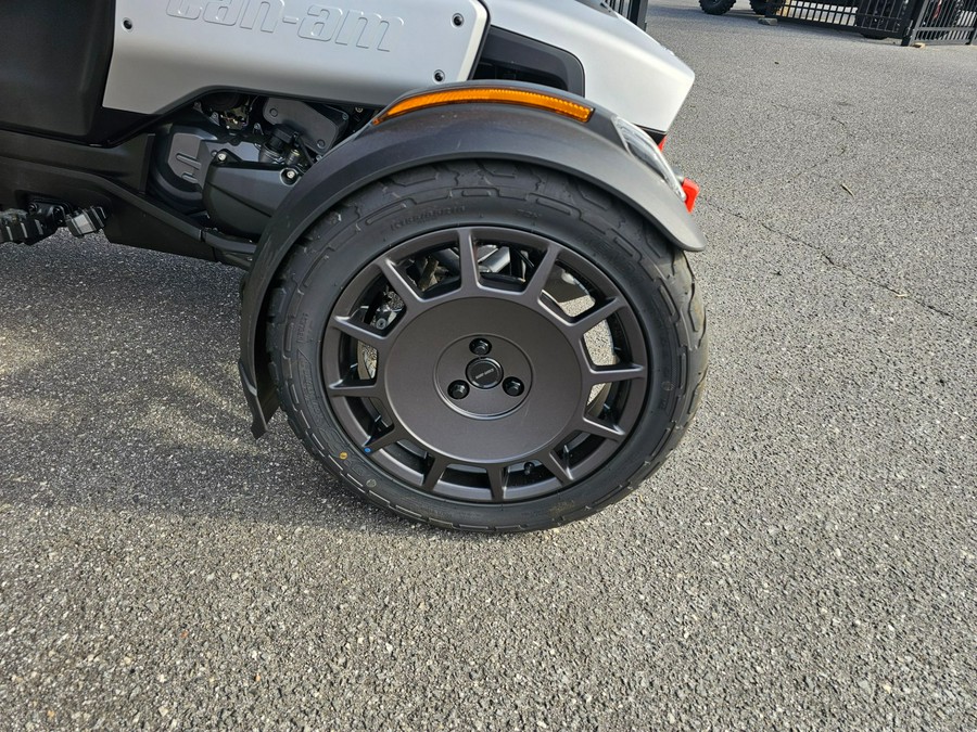 2025 Can-Am Canyon XT