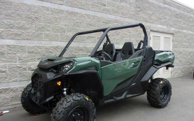 2024 Can-Am® Commander DPS 700