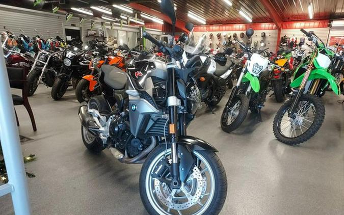 2021 BMW F 900 R Black Storm Met.