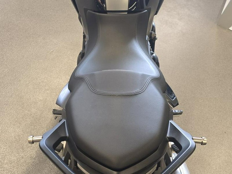 2021 BMW F 900 R Black Storm Met.