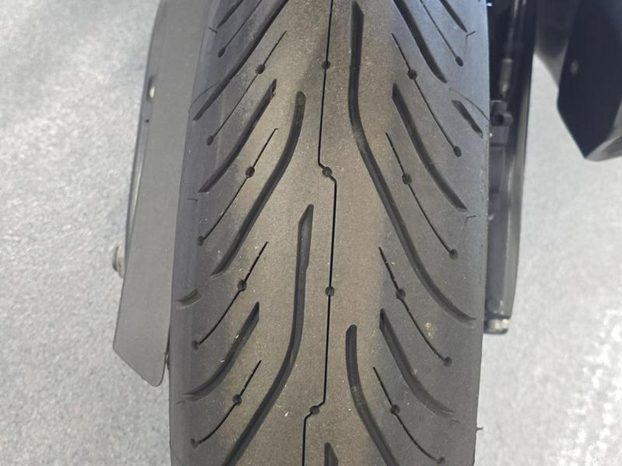 2021 BMW F 900 R Black Storm Met.