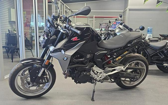 2021 BMW F 900 R Black Storm Met.