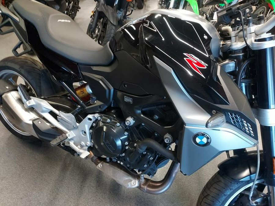 2021 BMW F 900 R Black Storm Met.