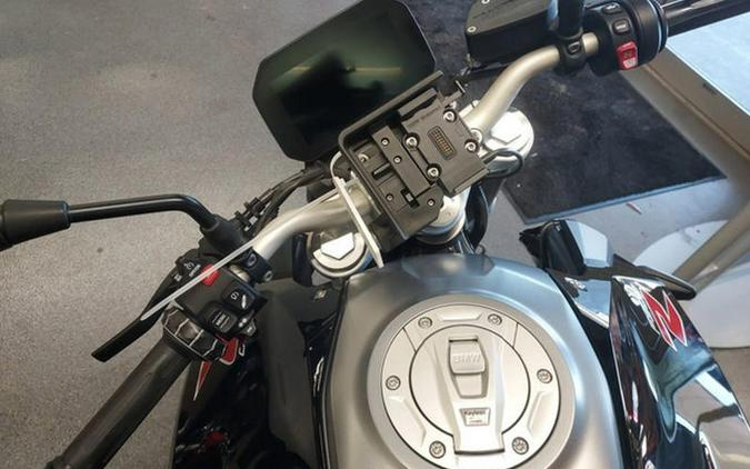 2021 BMW F 900 R Black Storm Met.