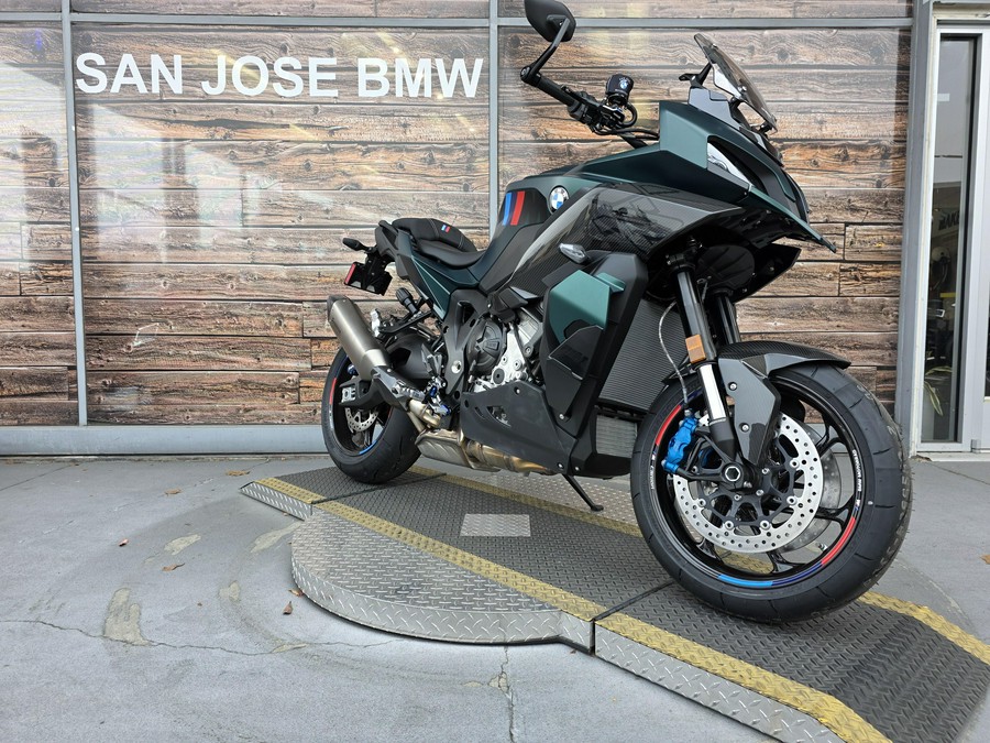 2026 BMW M 1000 XR