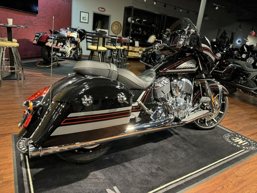 2018 Indian Motorcycle® Chieftain® Limited ABS Thunder Black Pearl with Graphics