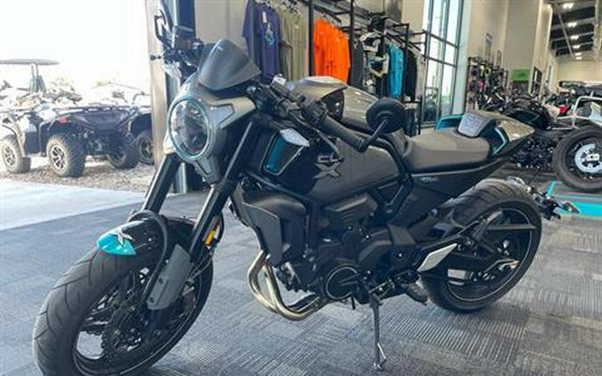 2022 CFMOTO 700CL-X Sport