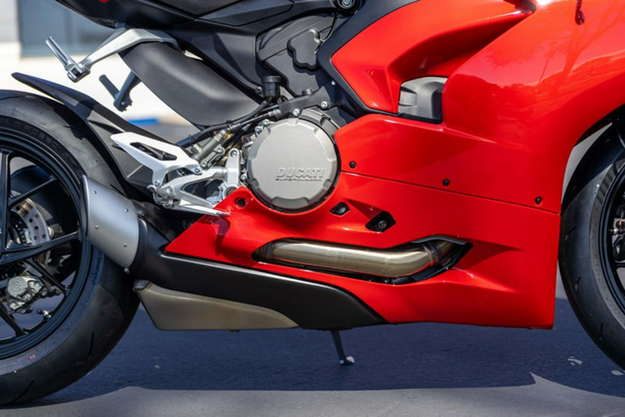 2025 Ducati PANIGALE V2