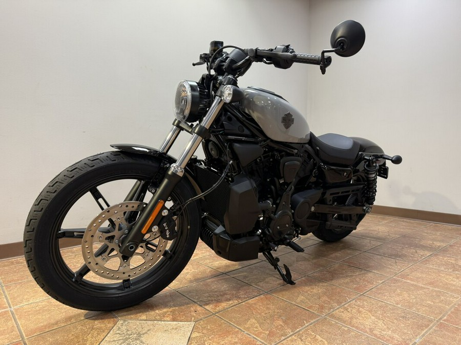 2025 RH975 Nightster™