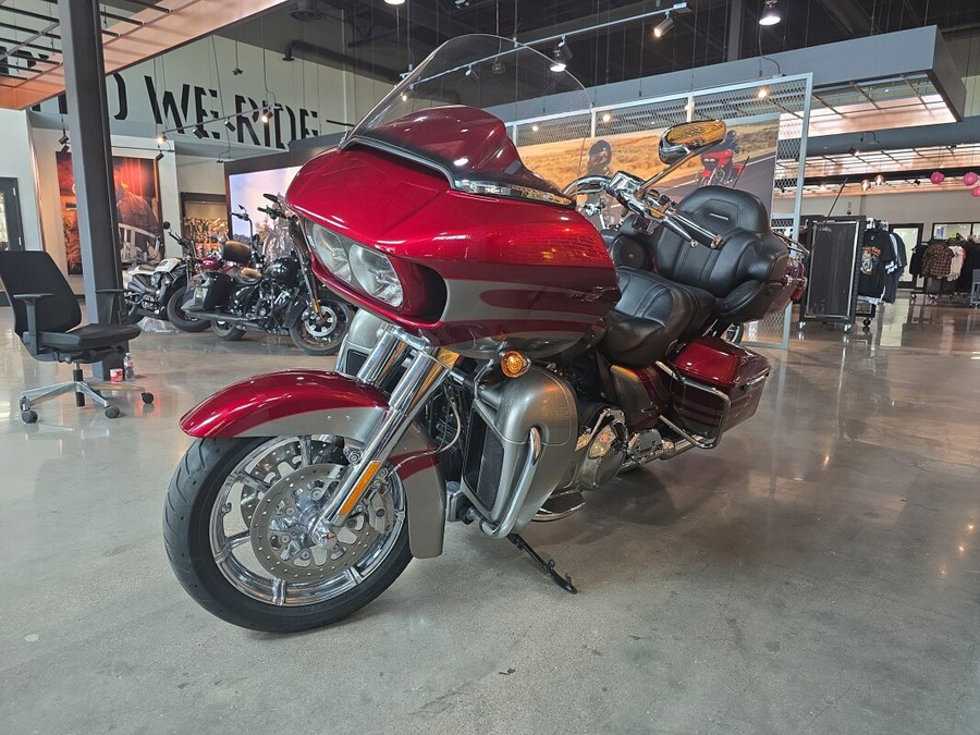 FLTRUSE 2016 CVO™ Road Glide® Ultra