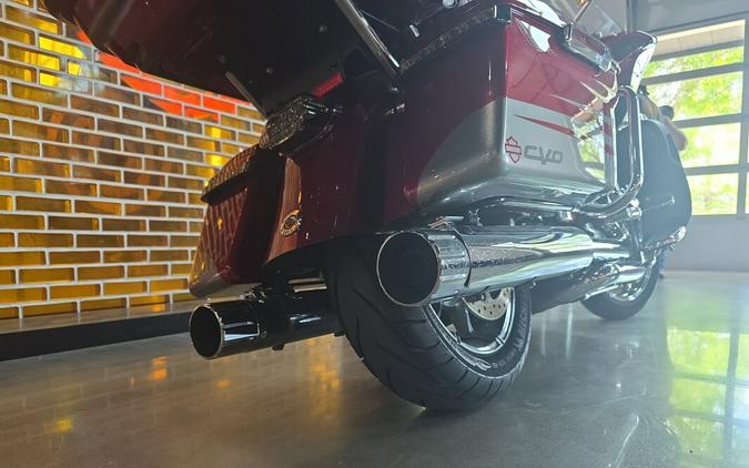FLTRUSE 2016 CVO™ Road Glide® Ultra