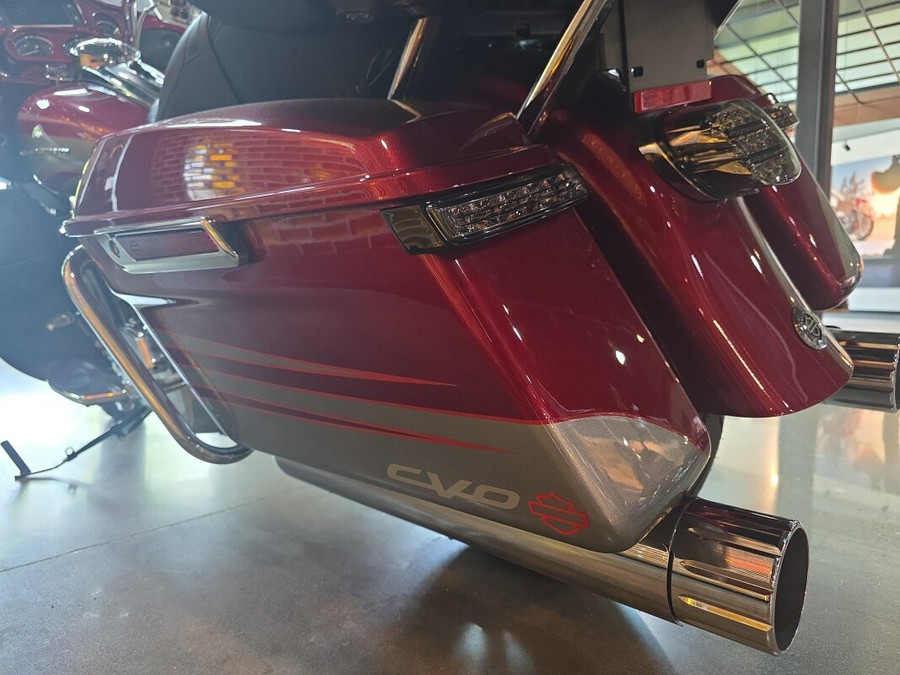 FLTRUSE 2016 CVO™ Road Glide® Ultra