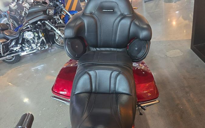 FLTRUSE 2016 CVO™ Road Glide® Ultra