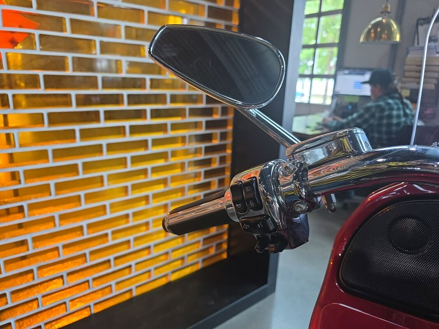 FLTRUSE 2016 CVO™ Road Glide® Ultra