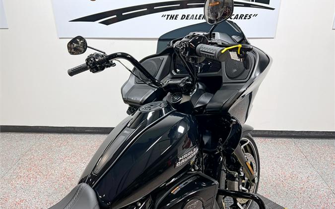 2024 Harley-Davidson Road Glide FLTRX VIVID BLACK & BLK TRIM.