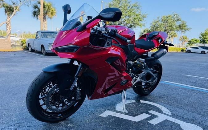 2026 Ducati Panigale V2
