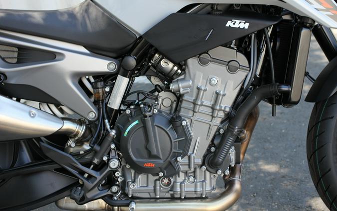 2023 KTM 790 Duke