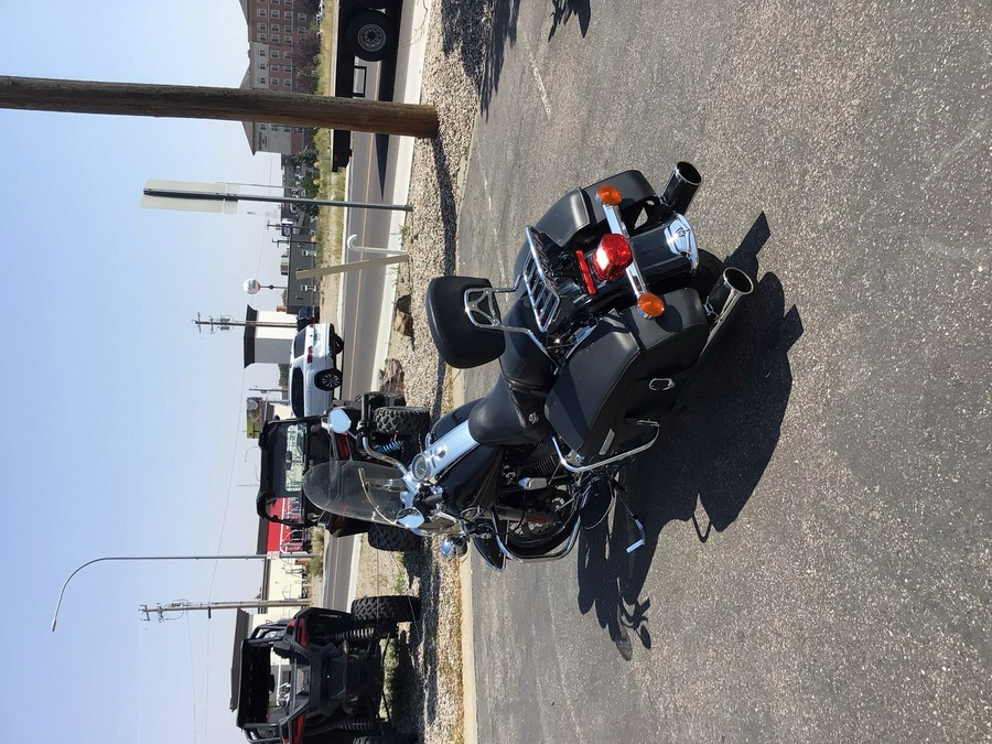 2010 HARLEY-DAVIDSON ROAD KING CLASSIC
