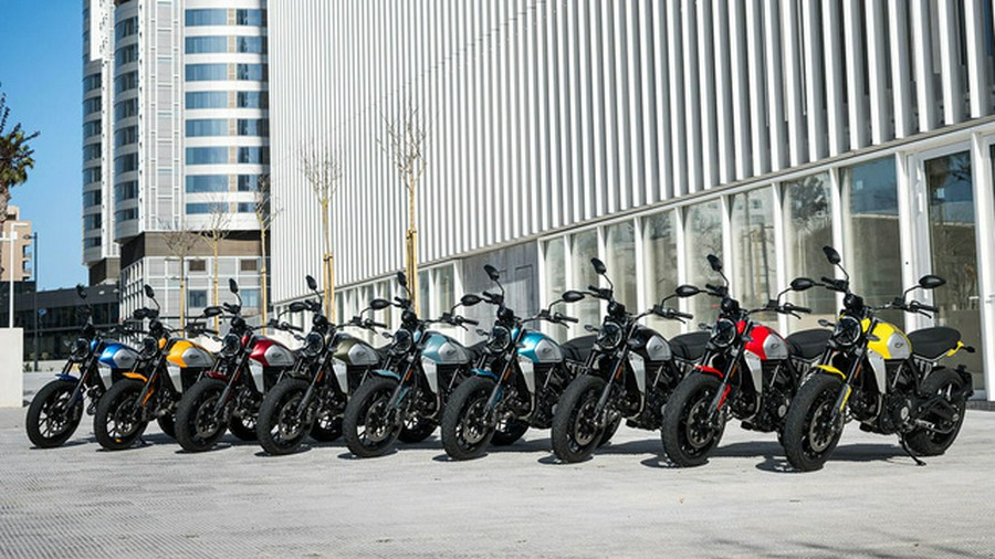 2025 Ducati Scrambler Icon Thrilling Black