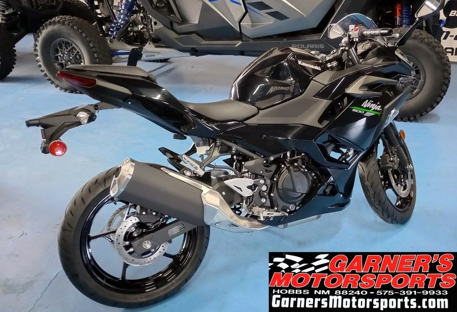 2024 Kawasaki Ninja® 500