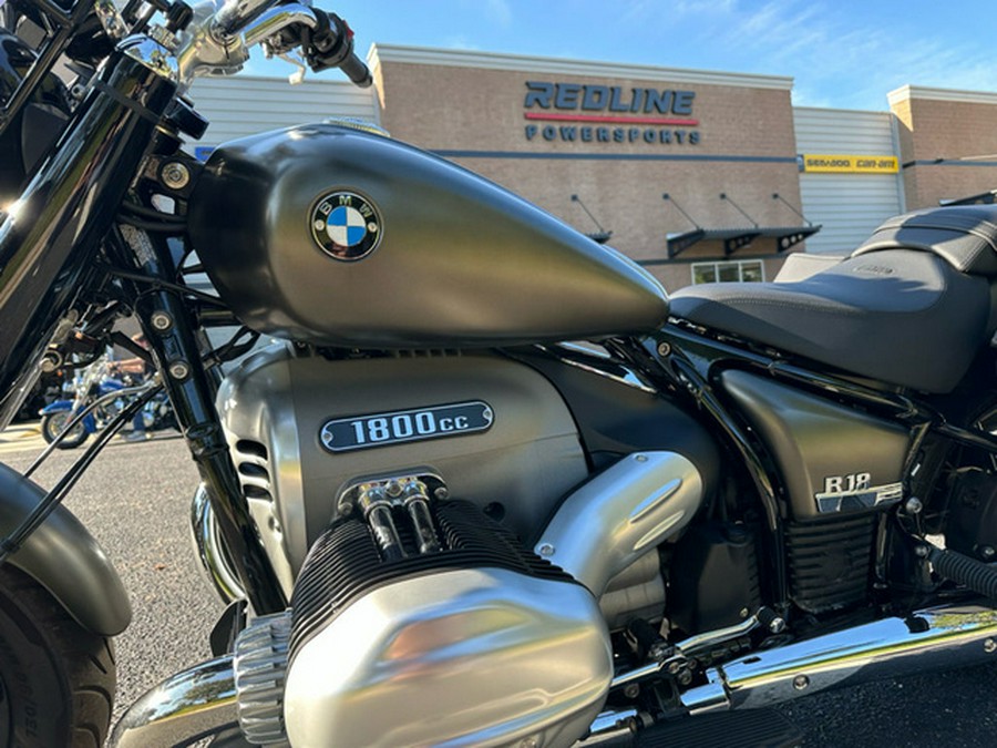 2022 BMW R 18 Classic Manhattan Metallic Matte