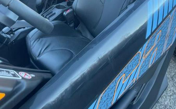 2026 Can-Am® Maverick X3 DS Turbo RR Scandi Blue & Orange Crush