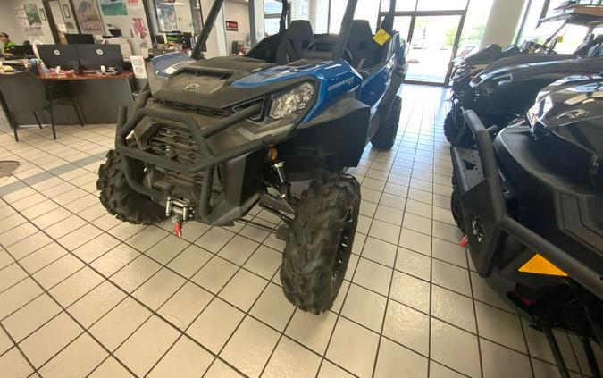 2023 Can-Am™ Commander XT 700