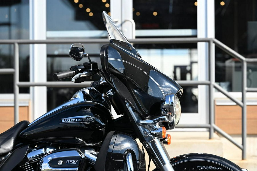 2017 Harley-Davidson® FLHTCU - Electra Glide® Ultra Classic®